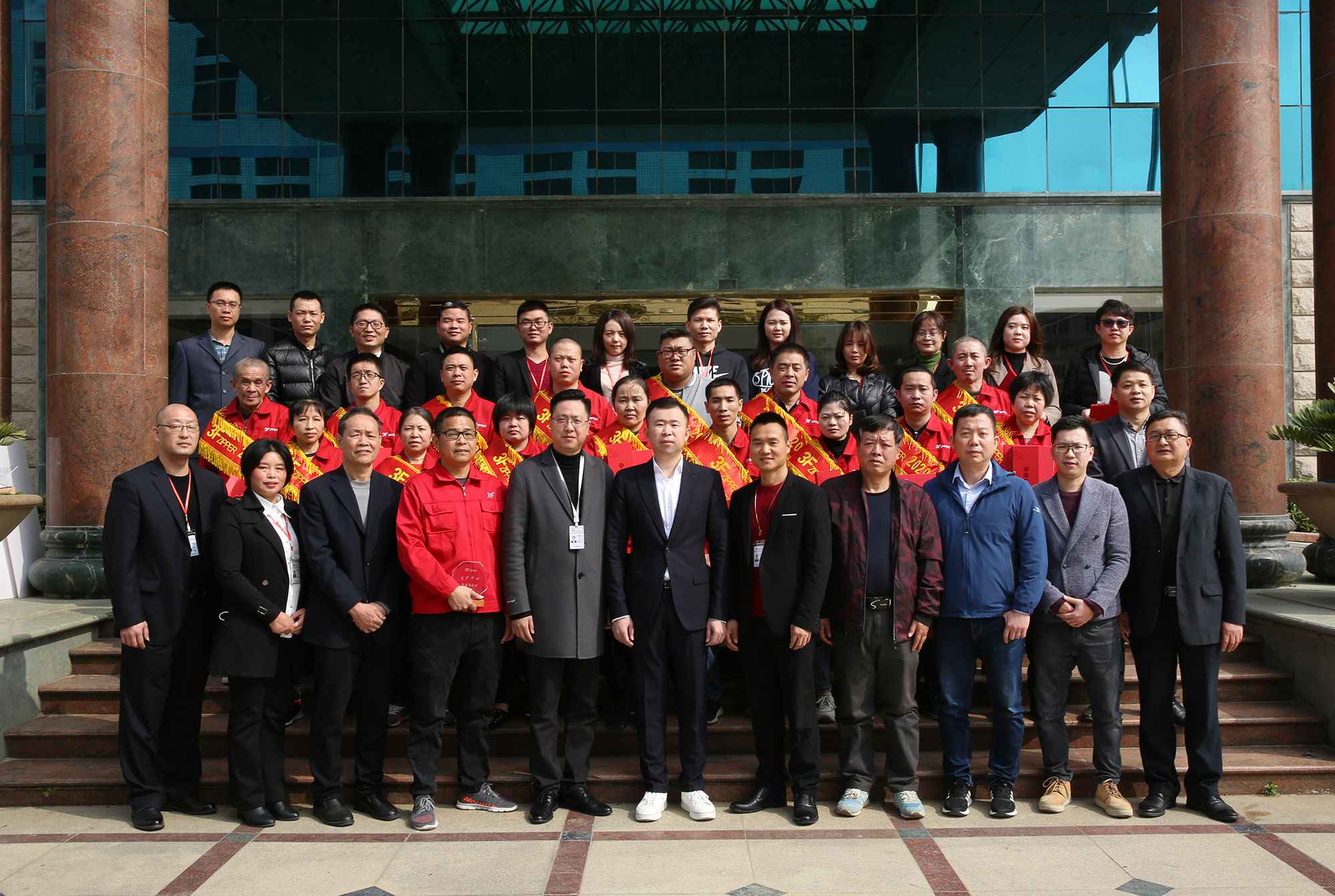 3F新利官网-新利(中国)一站式服务官网召开2020年度经营总结暨表彰大会